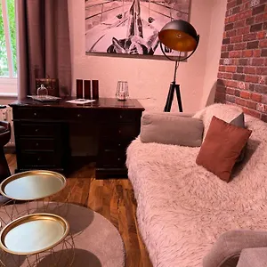 Charmante In Striesen - Frau Pie Apartment